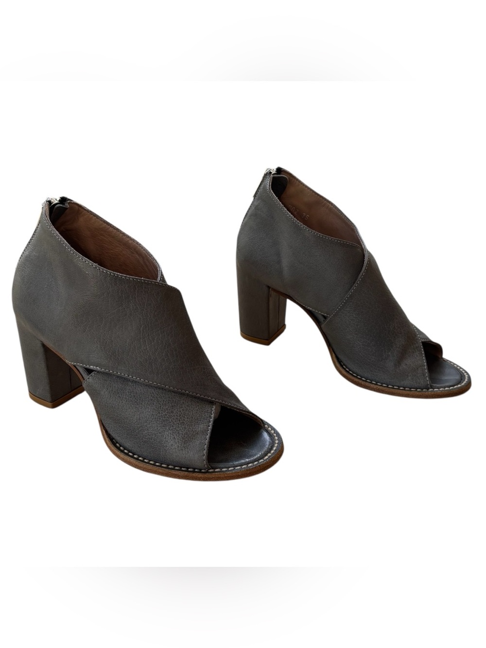 🌹OFFICINE CREATIVE Gray/Blue Leather Open-Toe Heels🌹